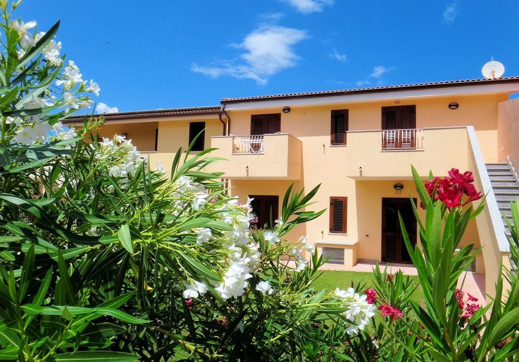 Sa Fiorida Appartamenti Valledoria Szoba fotó